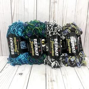 Bernat Fleurettes Yarn Loopy Scarf Knit Pattern 3.5 oz Lot of 4 Skeins